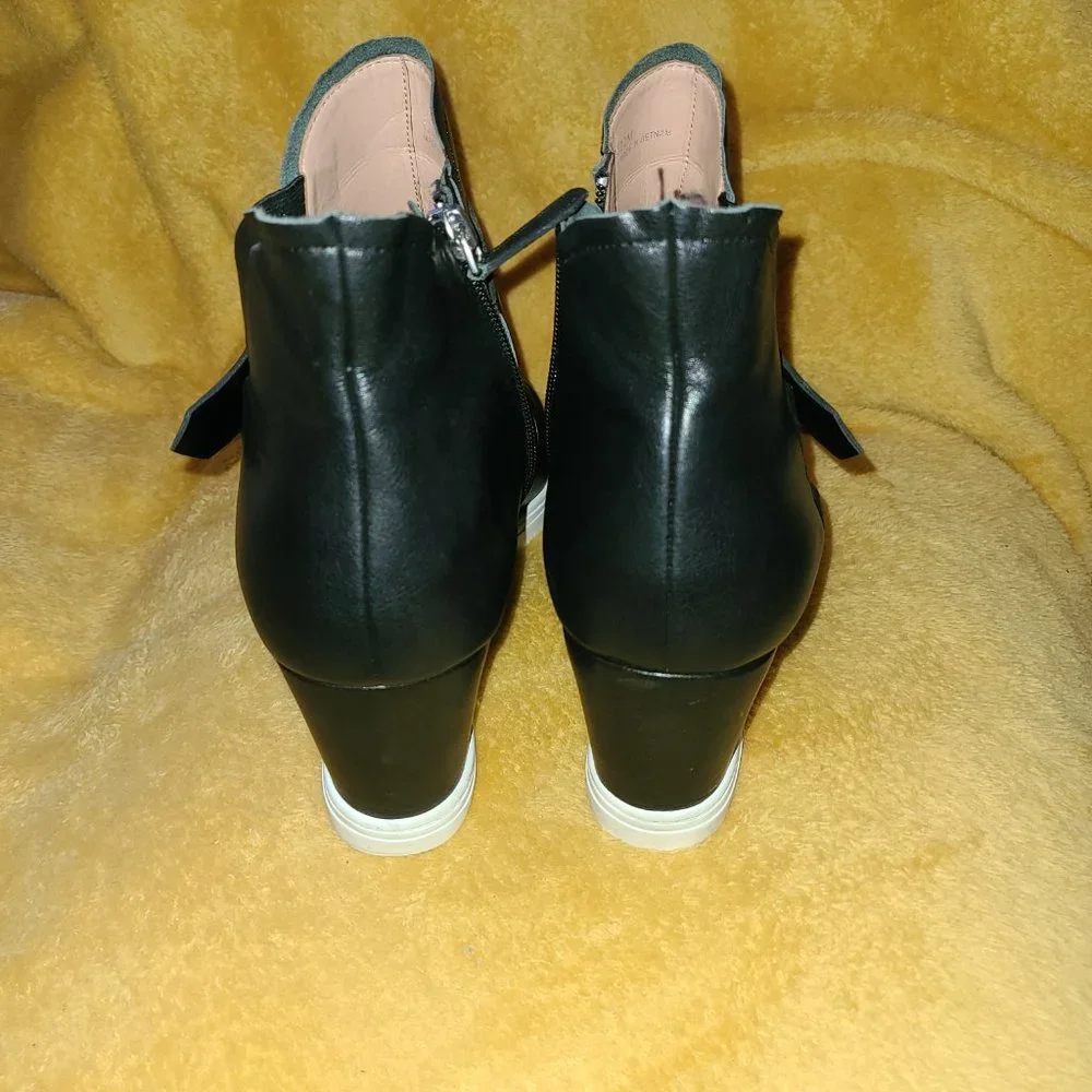 Linea Paolo "Freshton" Black Leather Wedge Sneakers Booties sz. 12M MSRP $178 - Picture 5 of 5